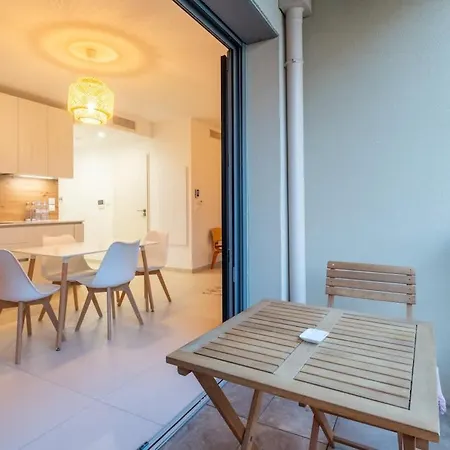 Apartment Resistance L L Shellter